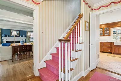 31 Fox Hunt Lane, Cold Spring Harbor, NY 11724 - Photo 7