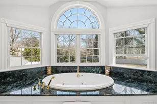 31 Fox Hunt Ln, Cold Spring Harbor, NY 11724 - Photo 33