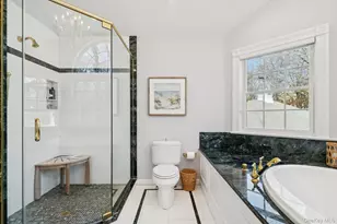 31 Fox Hunt Ln, Cold Spring Harbor, NY 11724 - Photo 35