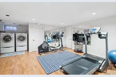 31 Fox Hunt Lane, Cold Spring Harbor, NY 11724 - Photo 41