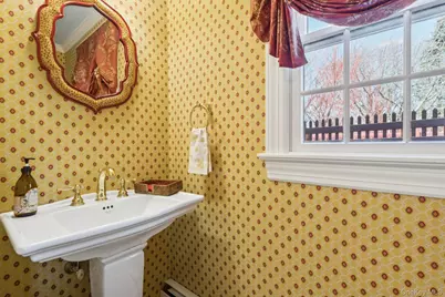 31 Fox Hunt Lane, Cold Spring Harbor, NY 11724 - Photo 23