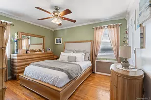 572 S Bayview Ave, Freeport, NY 11520 - Photo 9