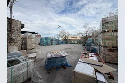 11552 Lefferts Boulevard, Ozone Park, NY 11420 - Photo 9