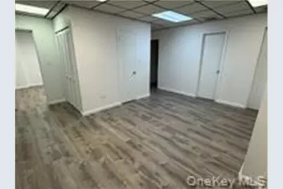 387A Jericho Turnpike #2, Floral Park, NY 11001 - Photo 9