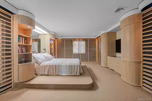 2 Chester Dr, Great Neck, NY 11021 - Photo 17