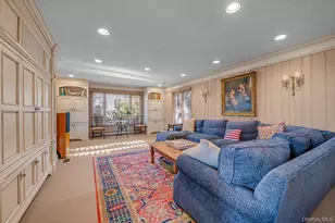 2 Chester Dr, Great Neck, NY 11021 - Photo 13