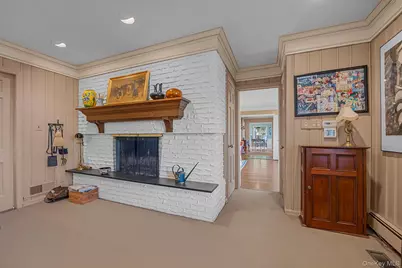 2 Chester Drive, Great Neck, NY 11021 - Photo 15