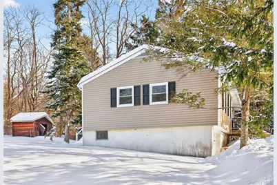 676-678 Oak Summit Road, Millbrook, NY 12545 - Photo 19