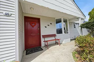 46 Boxwood Ln, Hicksville, NY 11801 - Photo 3