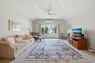 46 Boxwood Ln, Hicksville, NY 11801 - Photo 13