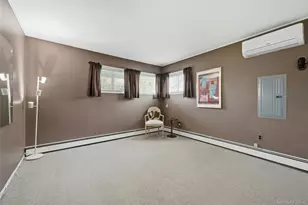 46 Boxwood Ln, Hicksville, NY 11801 - Photo 15