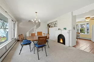 46 Boxwood Ln, Hicksville, NY 11801 - Photo 9