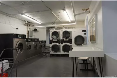 2187 Holland Avenue #2L, Bronx, NY 10462 - Photo 9