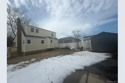 2303 Pine Street, Seaford, NY 11783 - Photo 17