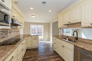 12 Fowler Ln, Mount Sinai, NY 11766 - Photo 9