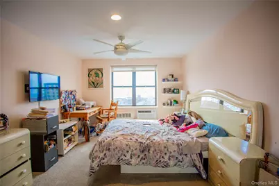 333 E Broadway #4G, Long Beach, NY 11561 - Photo 13