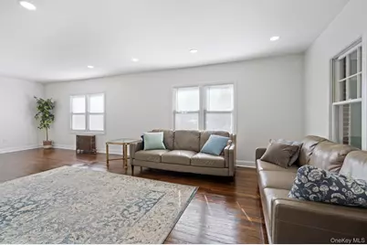 41 Liberty Avenue, North Babylon, NY 11703 - Photo 5