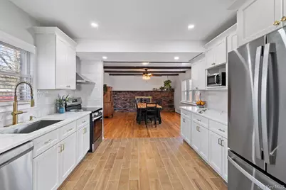 41 Liberty Avenue, North Babylon, NY 11703 - Photo 11