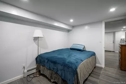 41 Liberty Avenue, North Babylon, NY 11703 - Photo 35