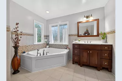 10 Rensselaer Drive, Spring Valley, NY 10977 - Photo 35