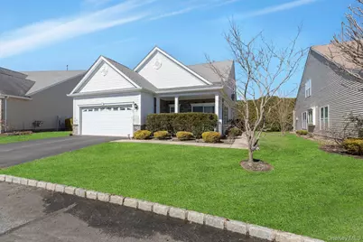 43 Louden Loop, Mount Sinai, NY 11766 - Photo 3