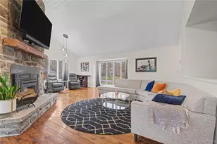 115 Sunset Dr, Newburgh, NY 12550 - Photo 11