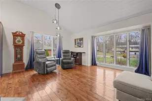 115 Sunset Dr, Newburgh, NY 12550 - Photo 13