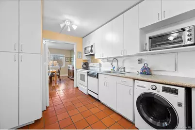 30 Greenridge Avenue #4M, White Plains, NY 10605 - Photo 21