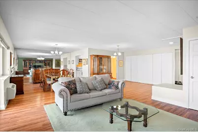 30 Greenridge Avenue #4M, White Plains, NY 10605 - Photo 13