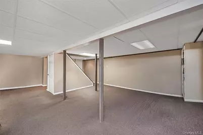 75 N Sloan Drive N, Valley Stream, NY 11580 - Photo 25