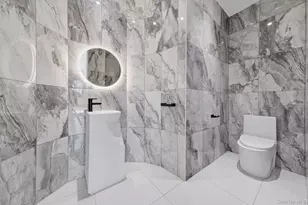 31 Chestnut Hill Dr, Upper Brookville, NY 11771 - Photo 9