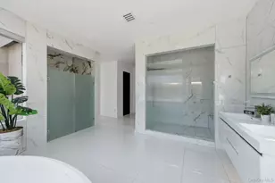 31 Chestnut Hill Dr, Upper Brookville, NY 11771 - Photo 23