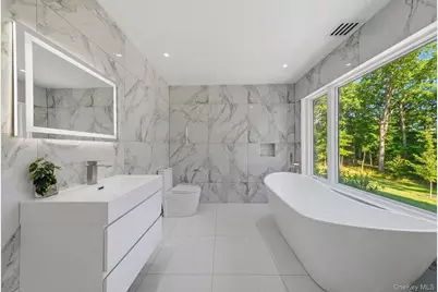 31 Chestnut Hill Drive, Upper Brookville, NY 11771 - Photo 19