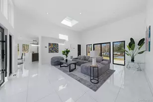 31 Chestnut Hill Dr, Upper Brookville, NY 11771 - Photo 41