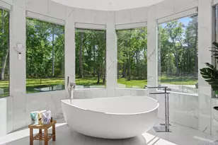 31 Chestnut Hill Dr, Upper Brookville, NY 11771 - Photo 21