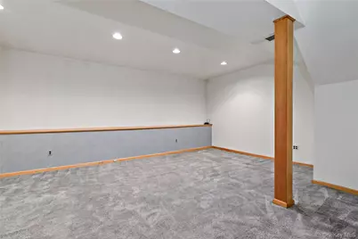 402 Carrollwood Drive, Tarrytown, NY 10591 - Photo 15