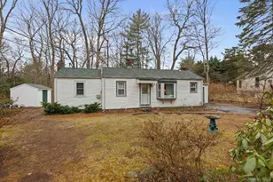 33 Oleander Dr, Northport, NY 11768 - Photo 3