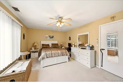 9 Country Place, Mohegan Lake, NY 10547 - Photo 21