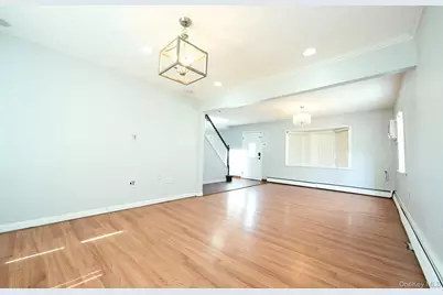 32 Needle Lane, Levittown, NY 11756 - Photo 3