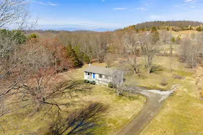 9 Ferrara Drive, Rhinebeck, NY 12572 - Photo 1