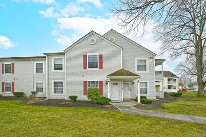 171 Fairview Circle, Middle Island, NY 11953 - Photo 3