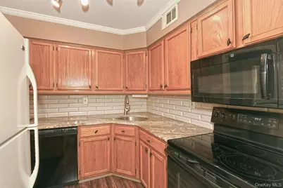 171 Fairview Circle, Middle Island, NY 11953 - Photo 15