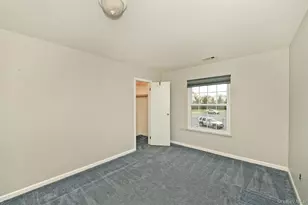 171 Fairview Cir, Middle Island, NY 11953 - Photo 7