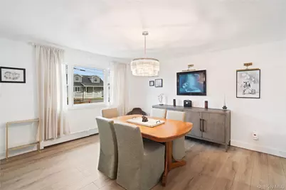 2552 Woodland Avenue, Wantagh, NY 11793 - Photo 3