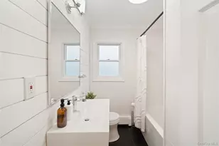 2552 Woodland Ave, Wantagh, NY 11793 - Photo 13