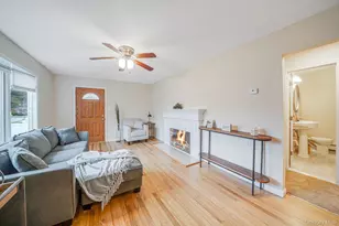 8 Florence Ct, Huntington Station, NY 11746 - Photo 7