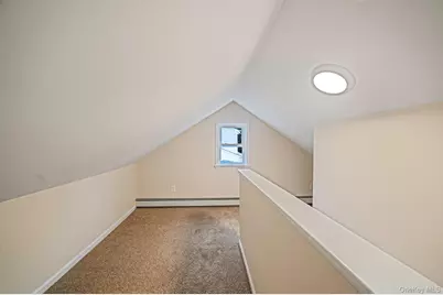 8 Florence Court, Huntington Station, NY 11746 - Photo 25