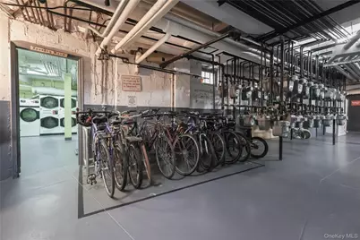 118-11 84th Avenue #301, Kew Gardens, NY 11415 - Photo 15