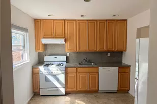 86 McLoughlin St, Glen Cove, NY 11542 - Photo 5