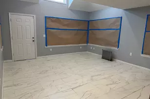 127-04 97th Ave, Richmond Hill, NY 11419 - Photo 3